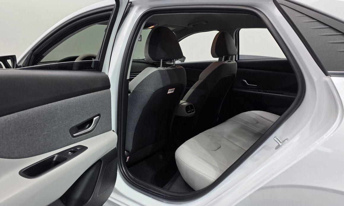 Hyundai AVANTE 2022