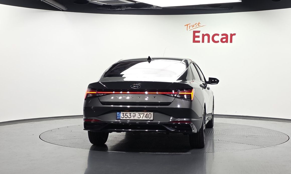 Hyundai AVANTE 2022