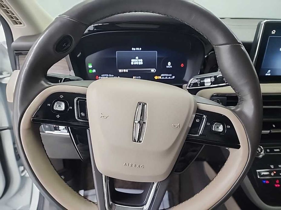 Lincoln Corsair 2021