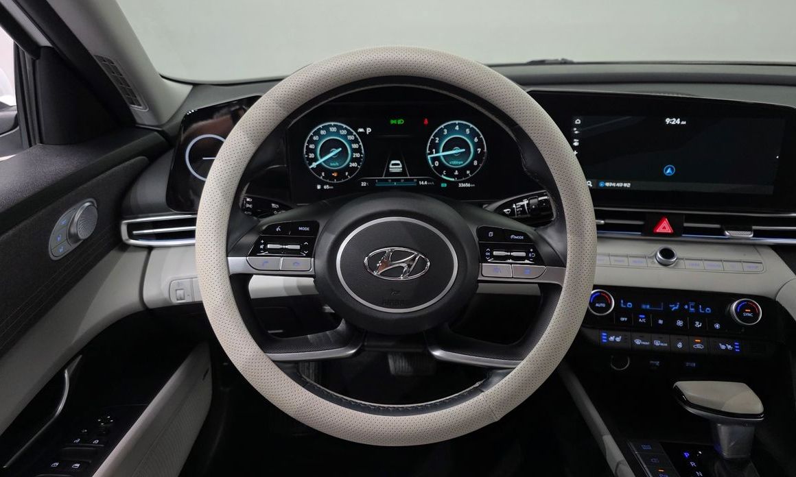 Hyundai AVANTE 2022