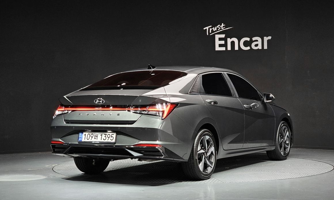 Hyundai AVANTE 2022