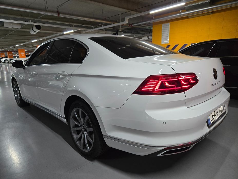 Volkswagen Passat 2022