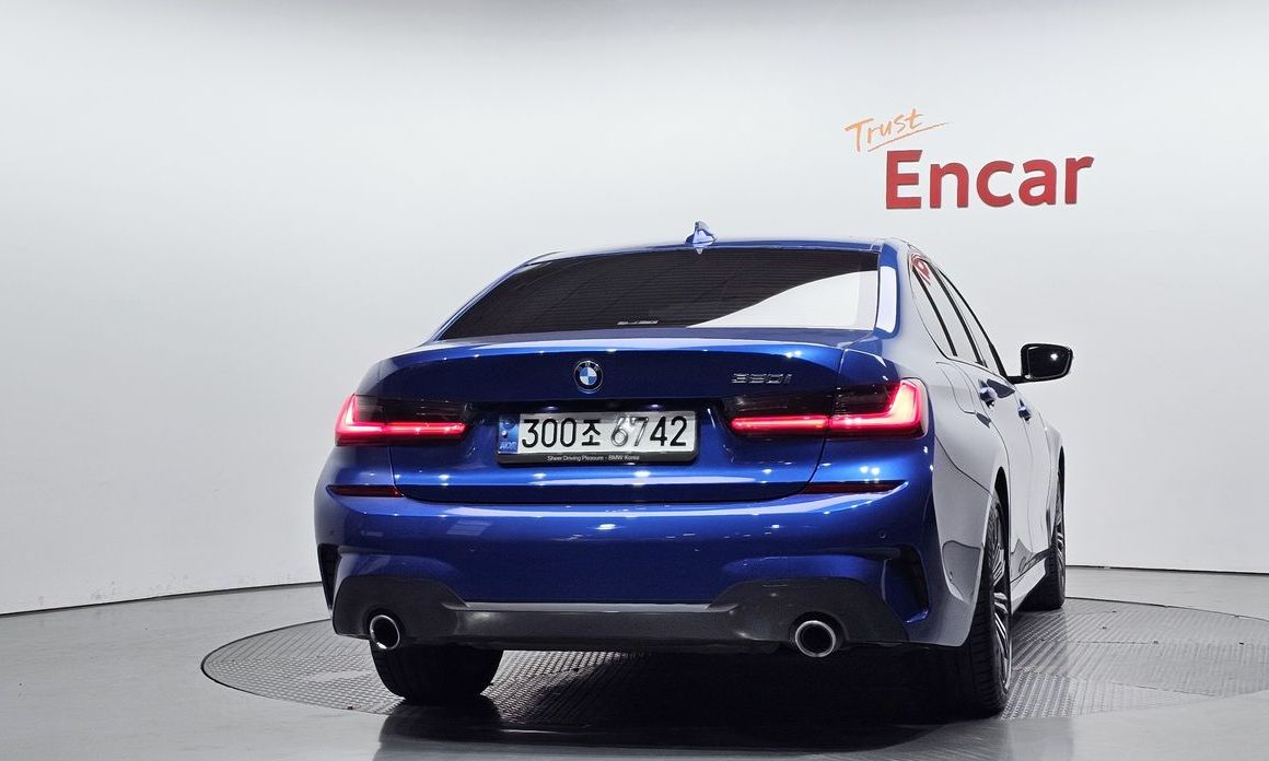 BMW 3-Series 2021