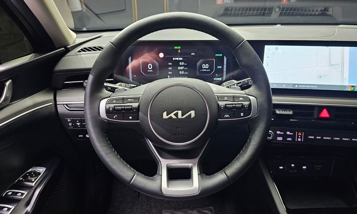Kia K5 2025