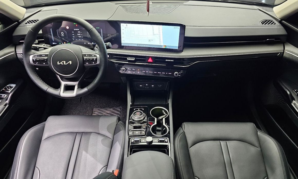Kia K5 2025