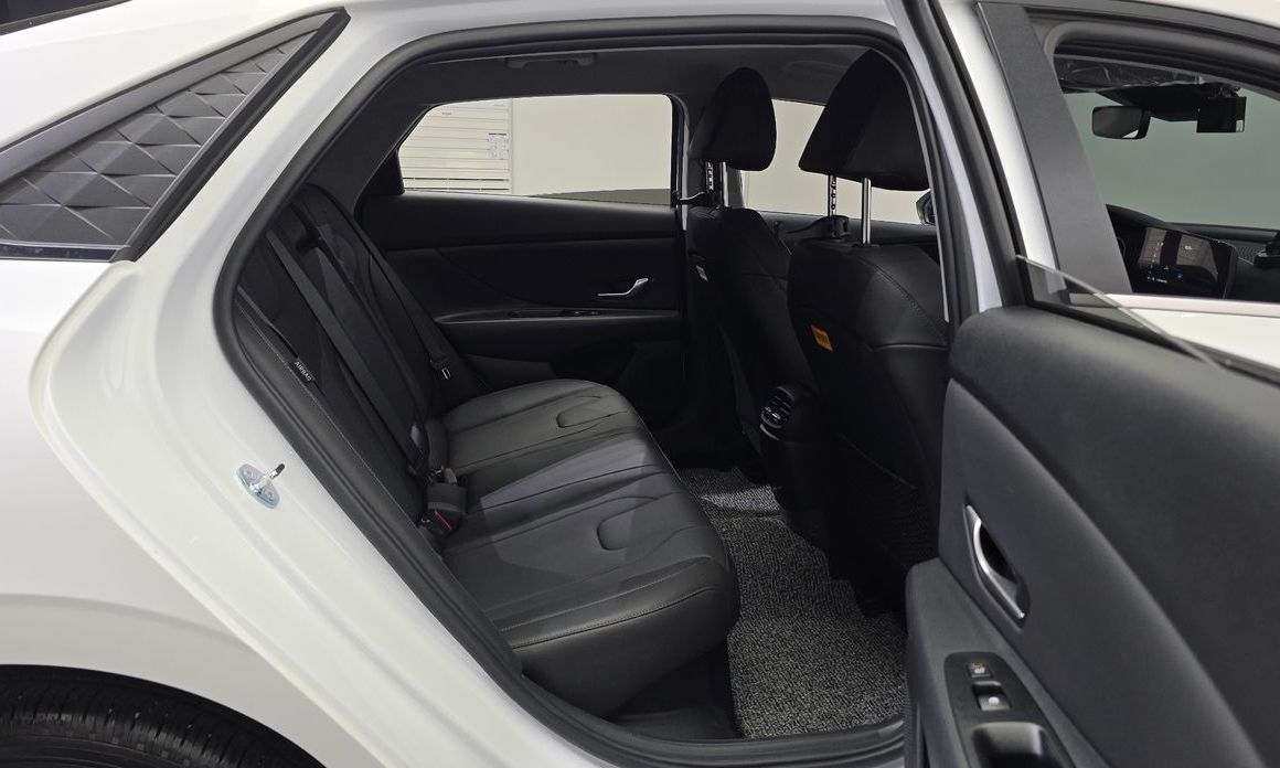 Hyundai AVANTE 2026