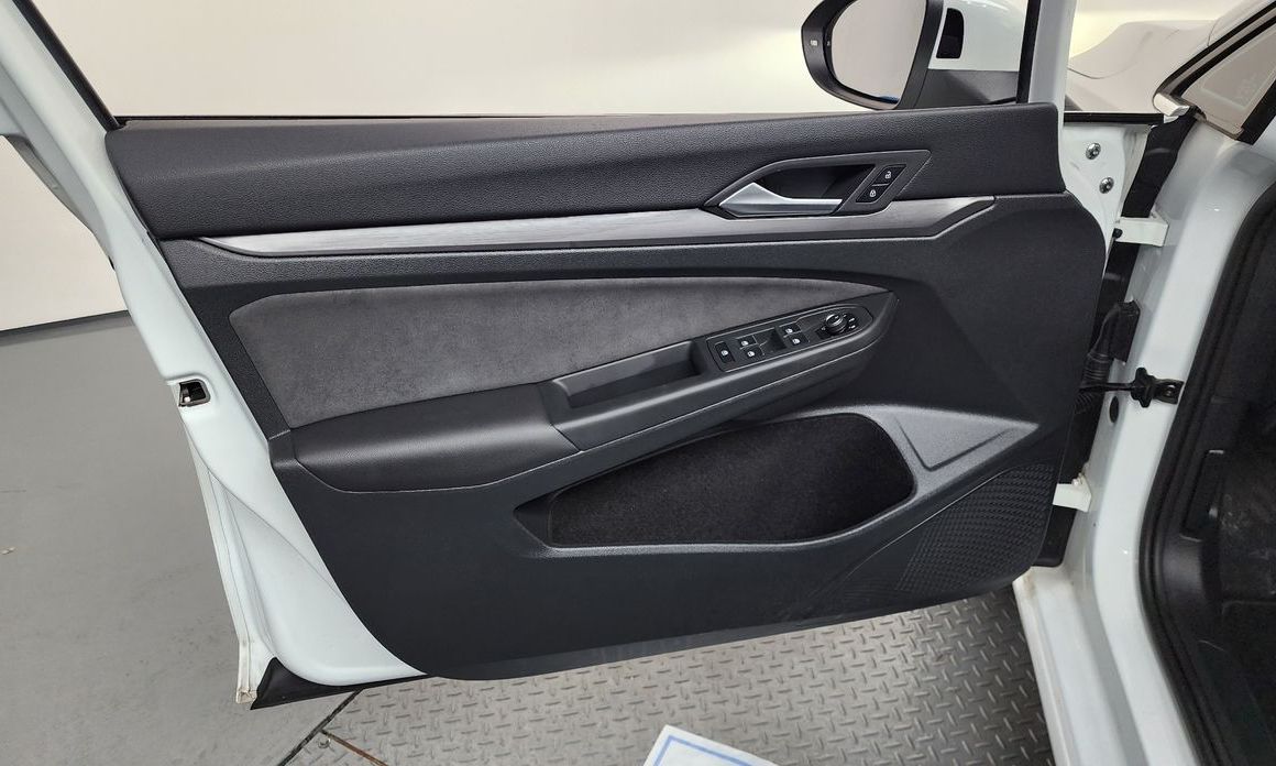 Volkswagen Golf 2024