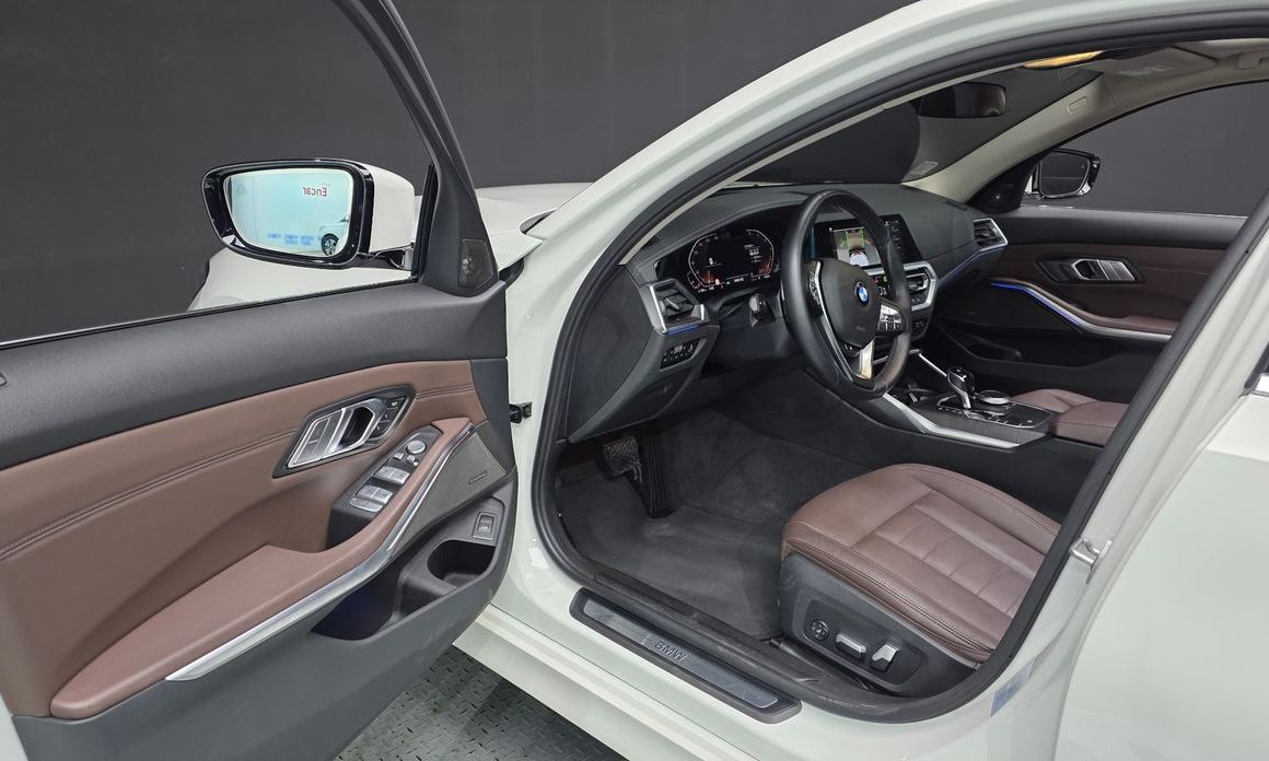 BMW 3-Series 2021