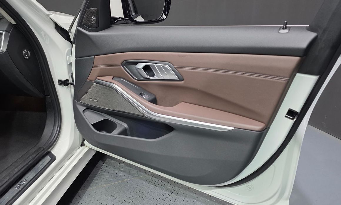 BMW 3-Series 2021