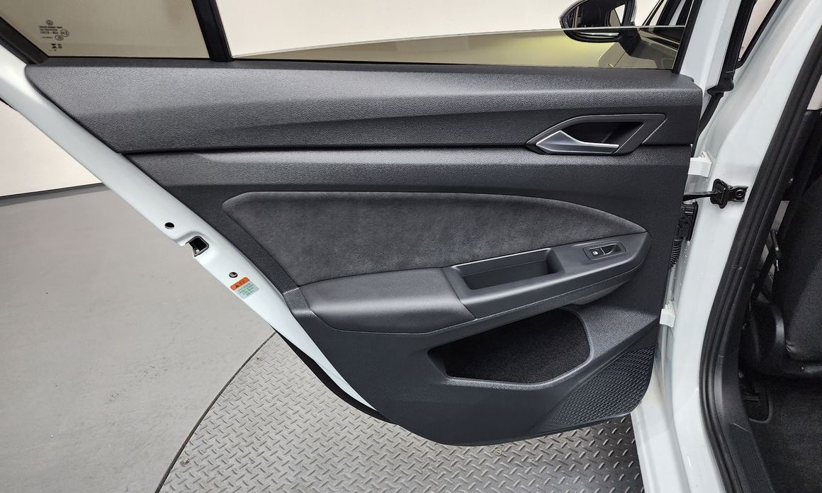 Volkswagen Golf 2024