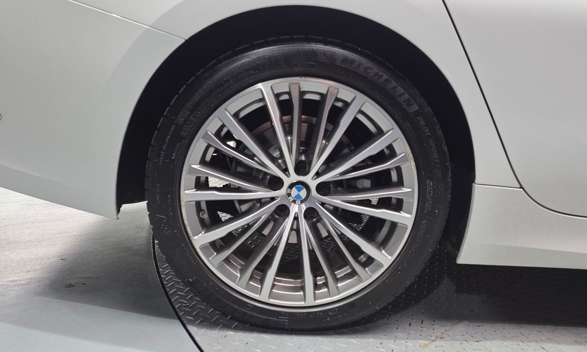 BMW 3-Series 2021