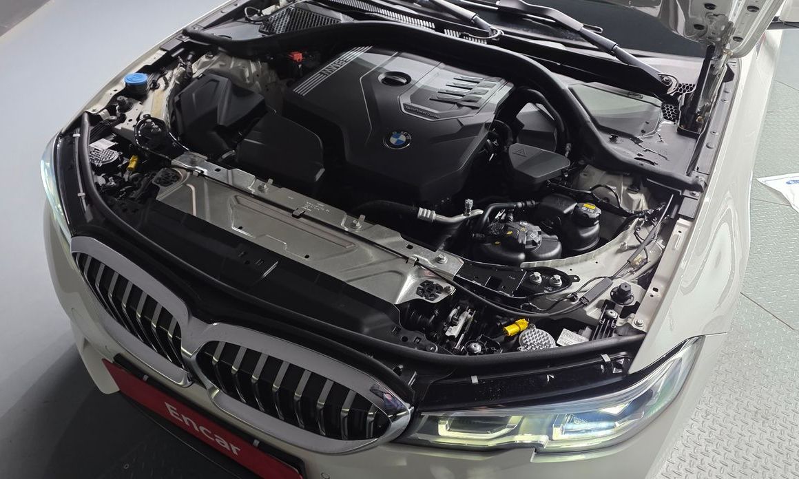 BMW 3-Series 2021