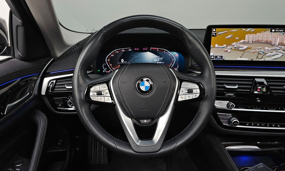 BMW 5-Series 2022
