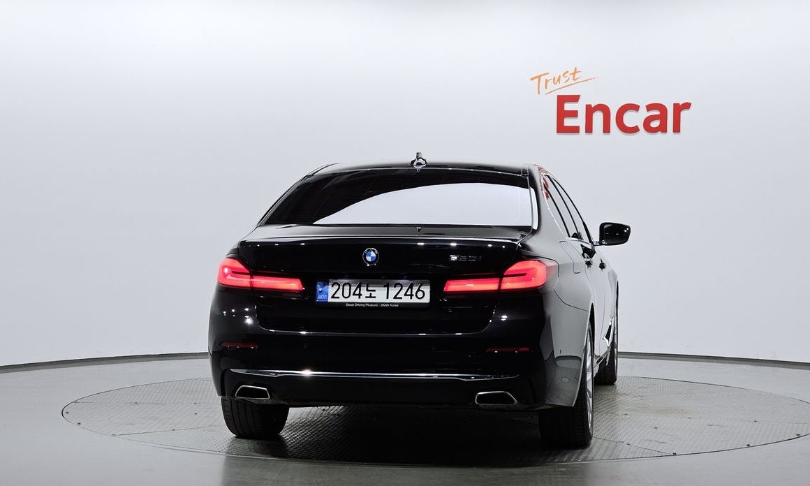 BMW 5-Series 2022