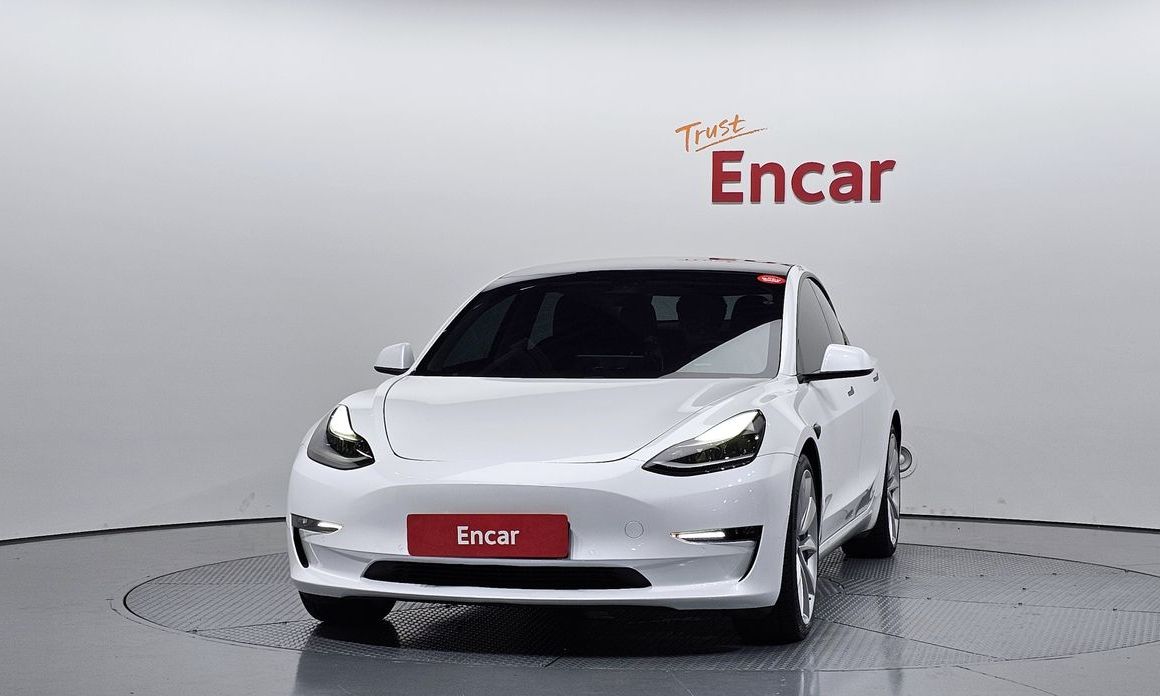 Tesla Model 3 2021