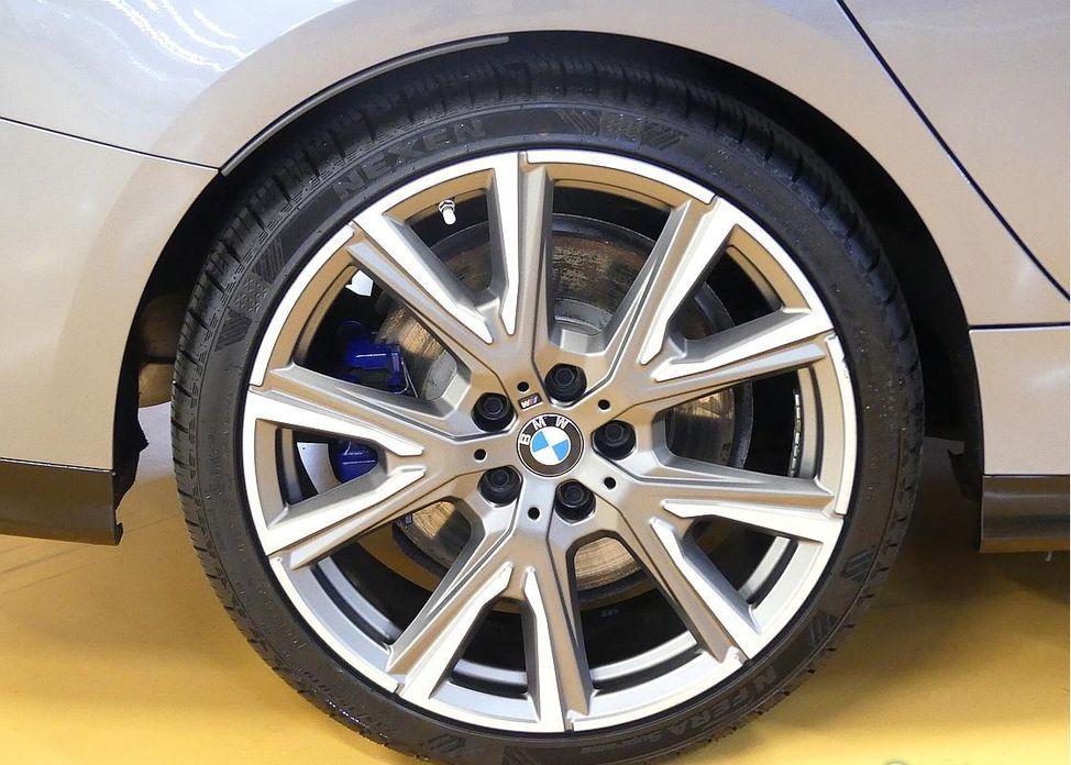 BMW 2-Series 2023