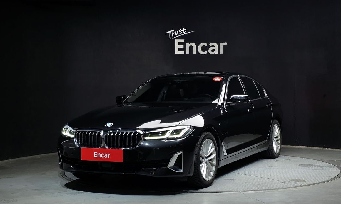 BMW 5-Series 2021