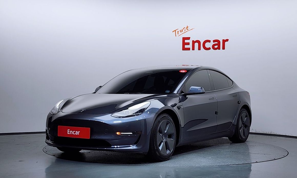 Tesla Model 3 2022