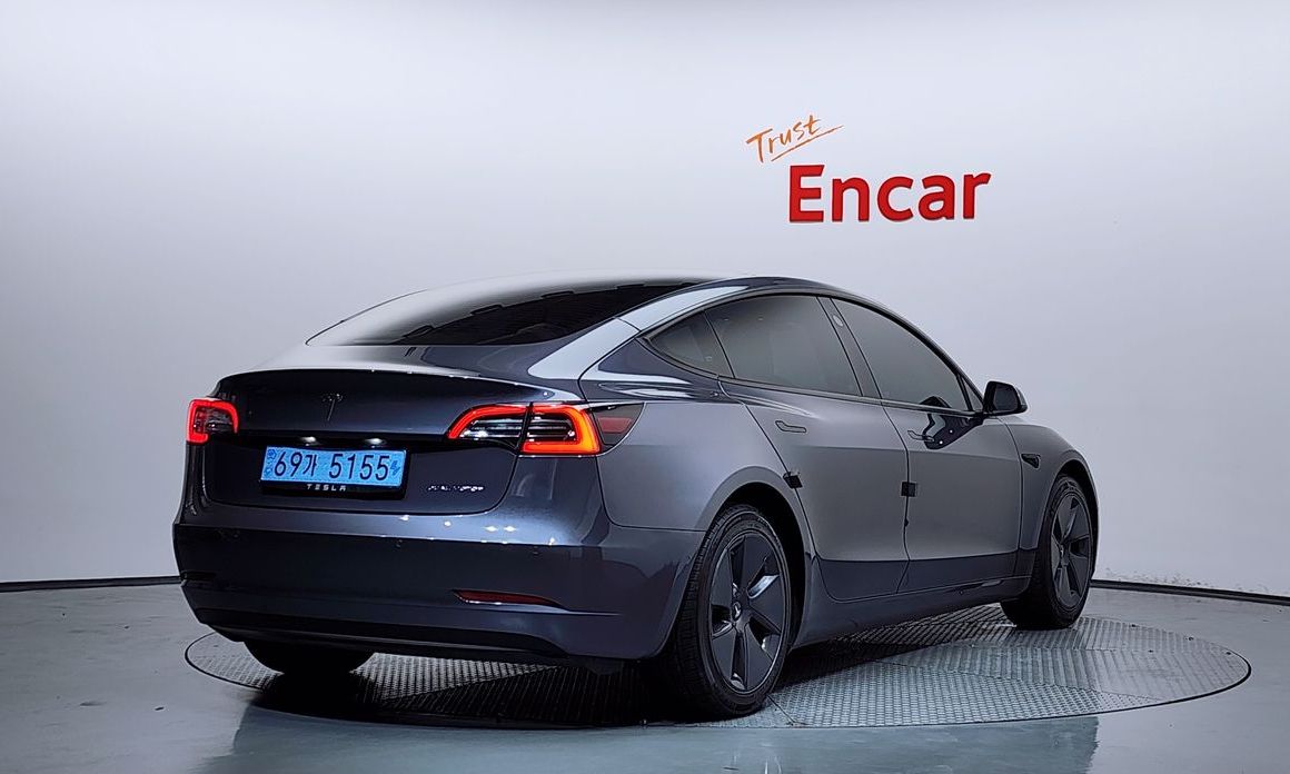 Tesla Model 3 2022