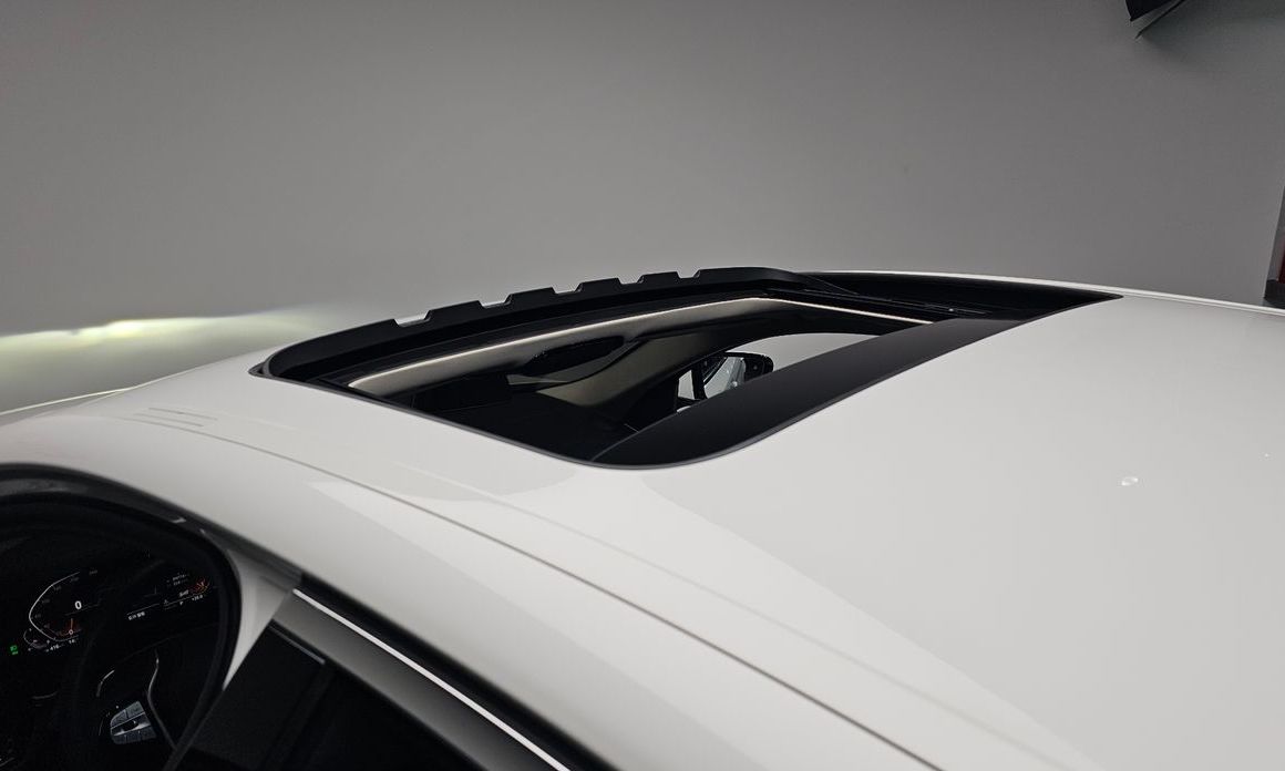 BMW 5-Series 2023