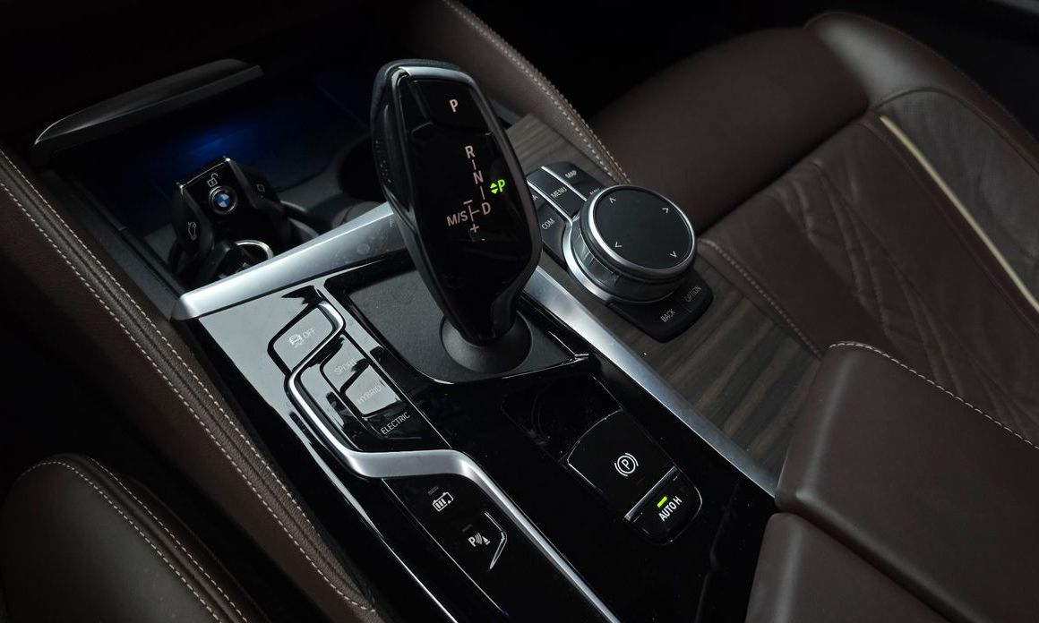 BMW 5-Series 2021