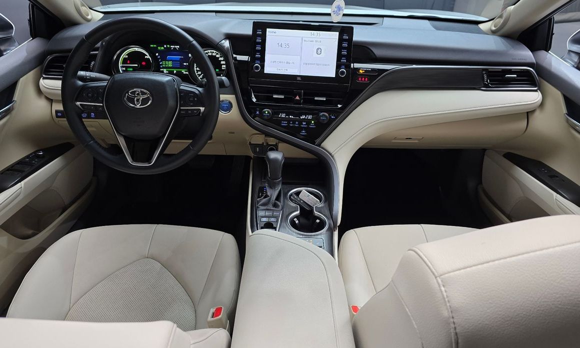Toyota Camry 2024