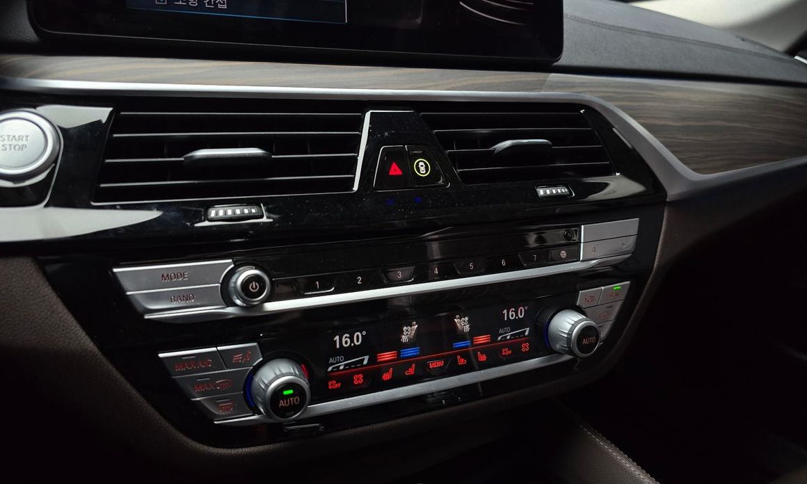 BMW 5-Series 2021