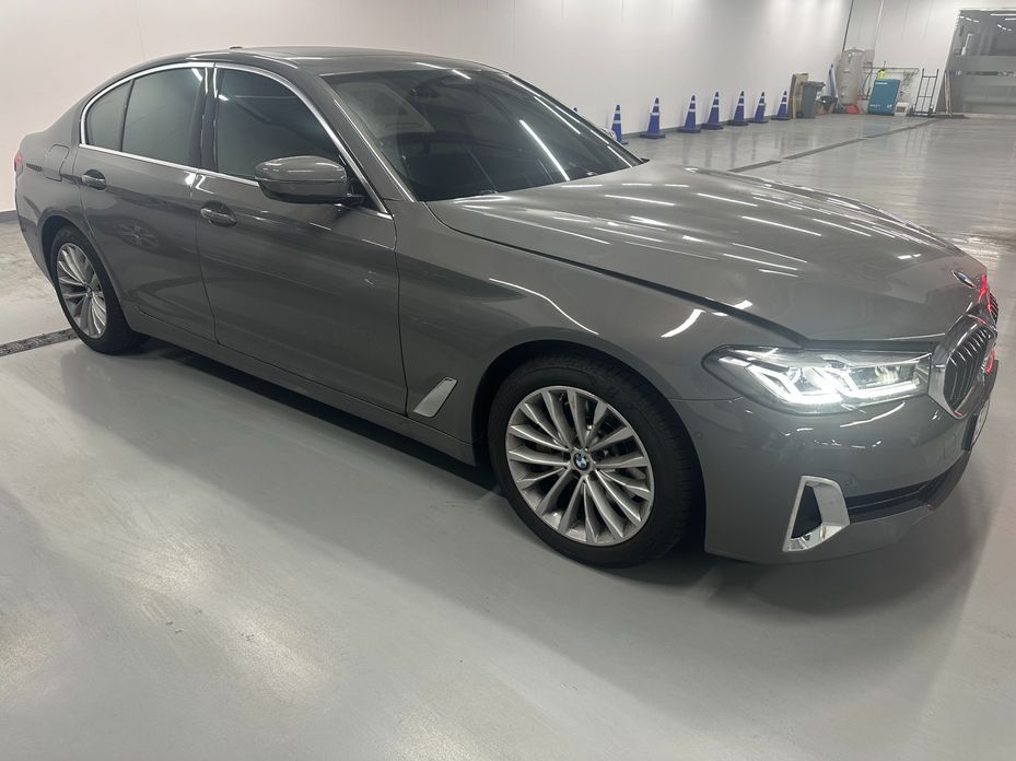 BMW 5-Series 2021