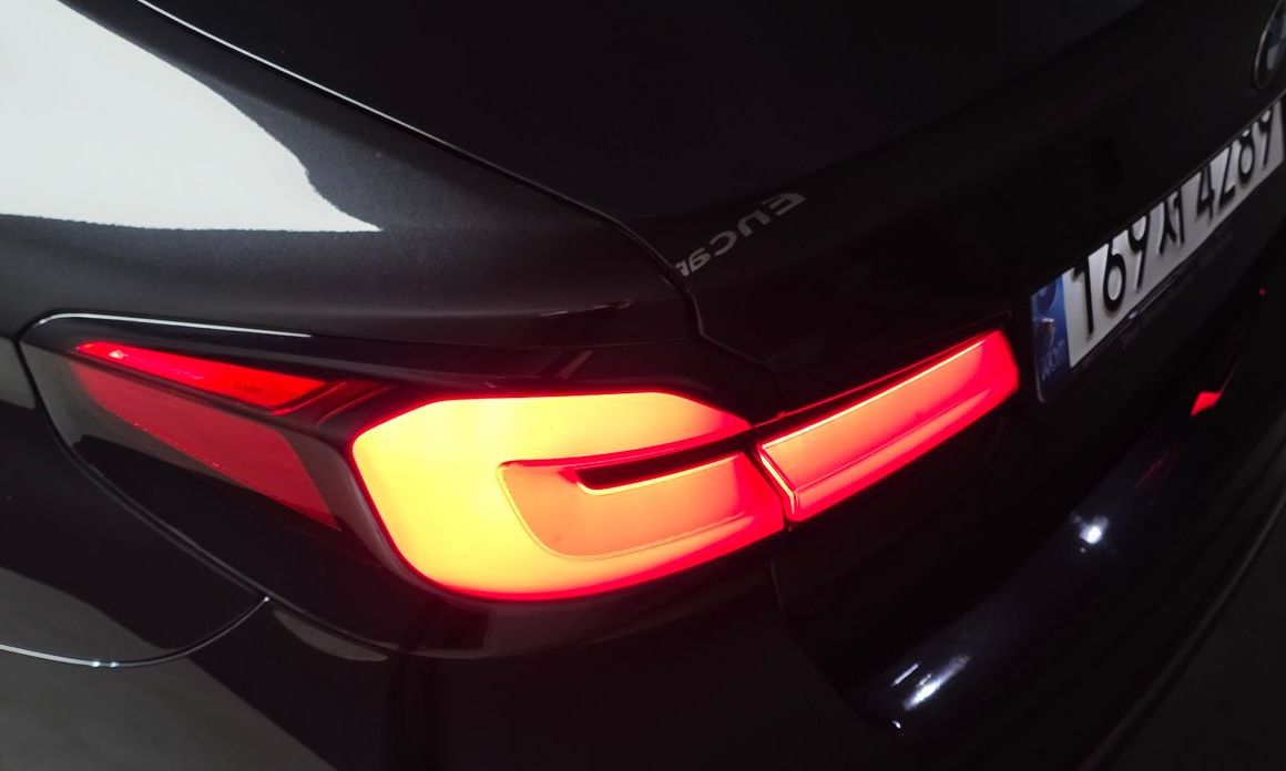 BMW 5-Series 2021