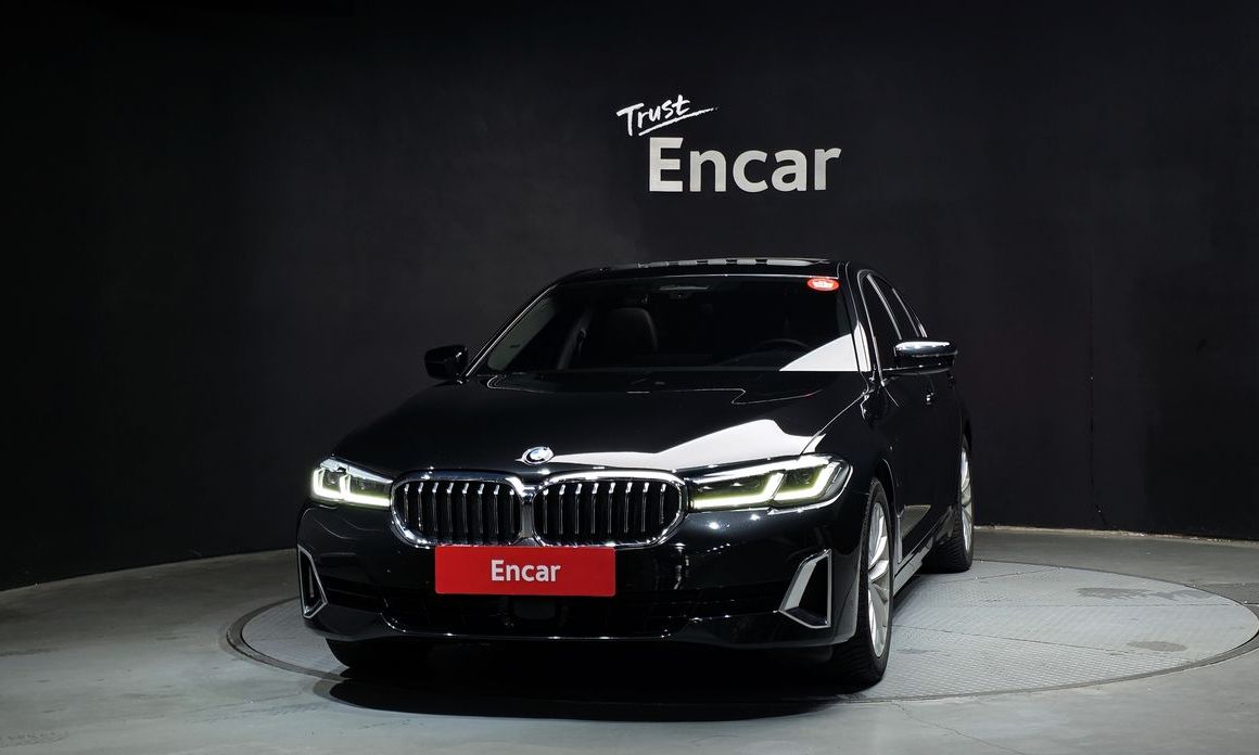 BMW 5-Series 2021
