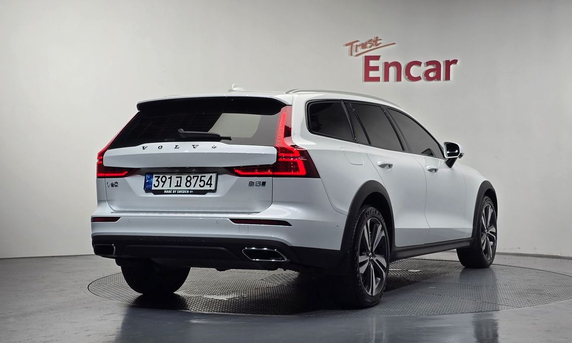 Volvo V60 2021