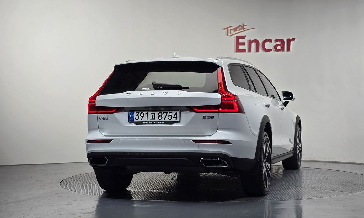 Volvo V60 2021