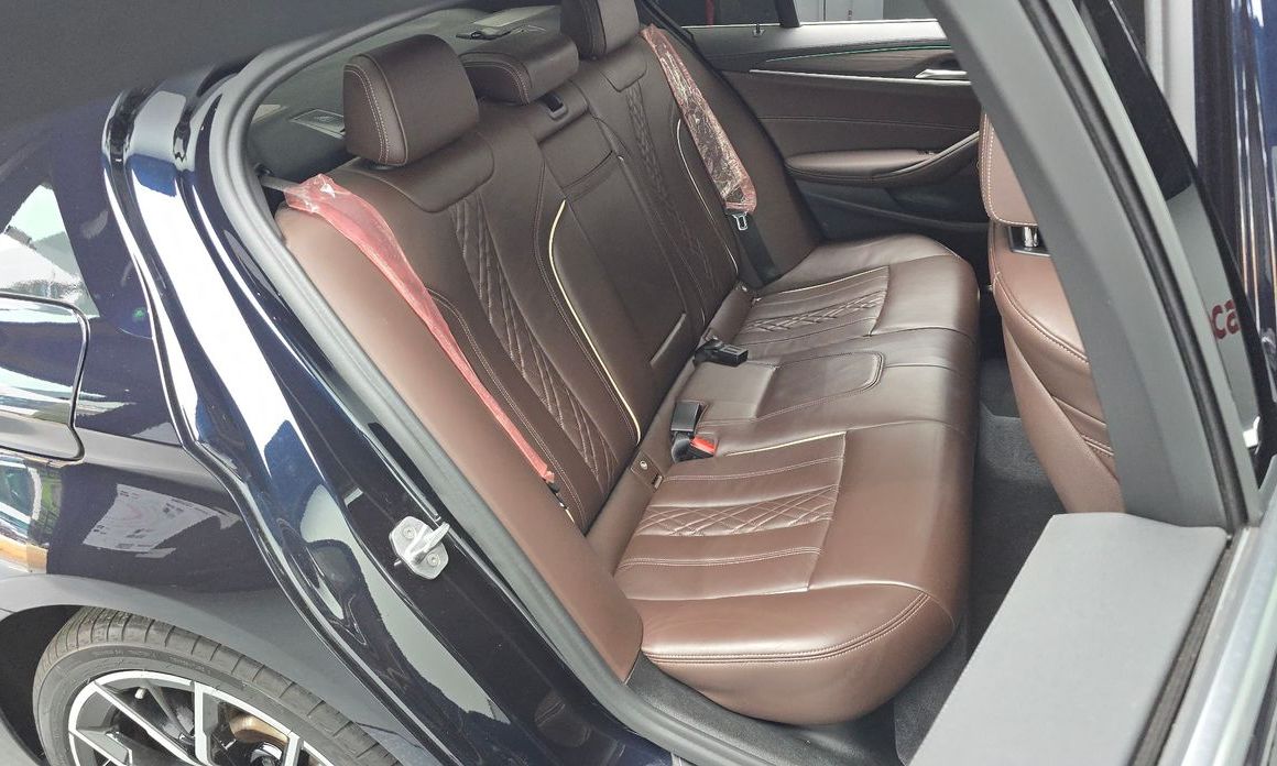 BMW 5-Series 2021