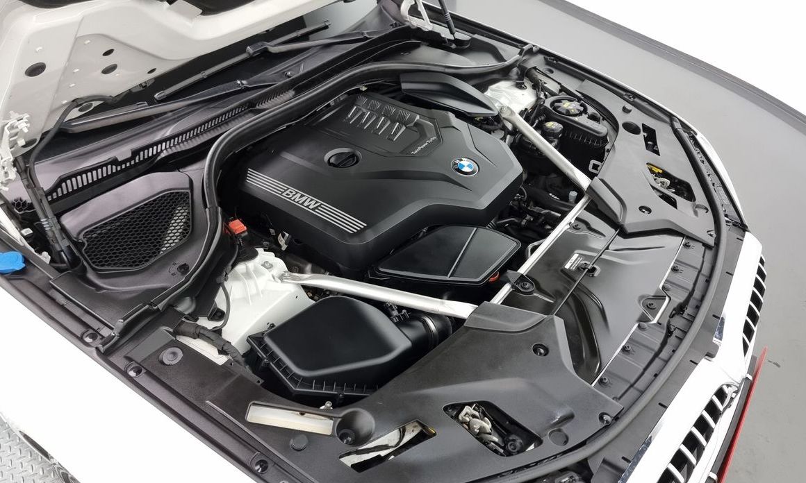 BMW 5-Series 2023