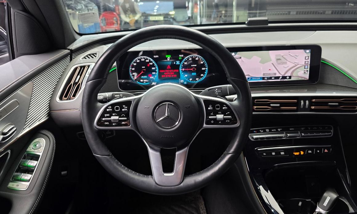 Mercedes-Benz EQC 2020