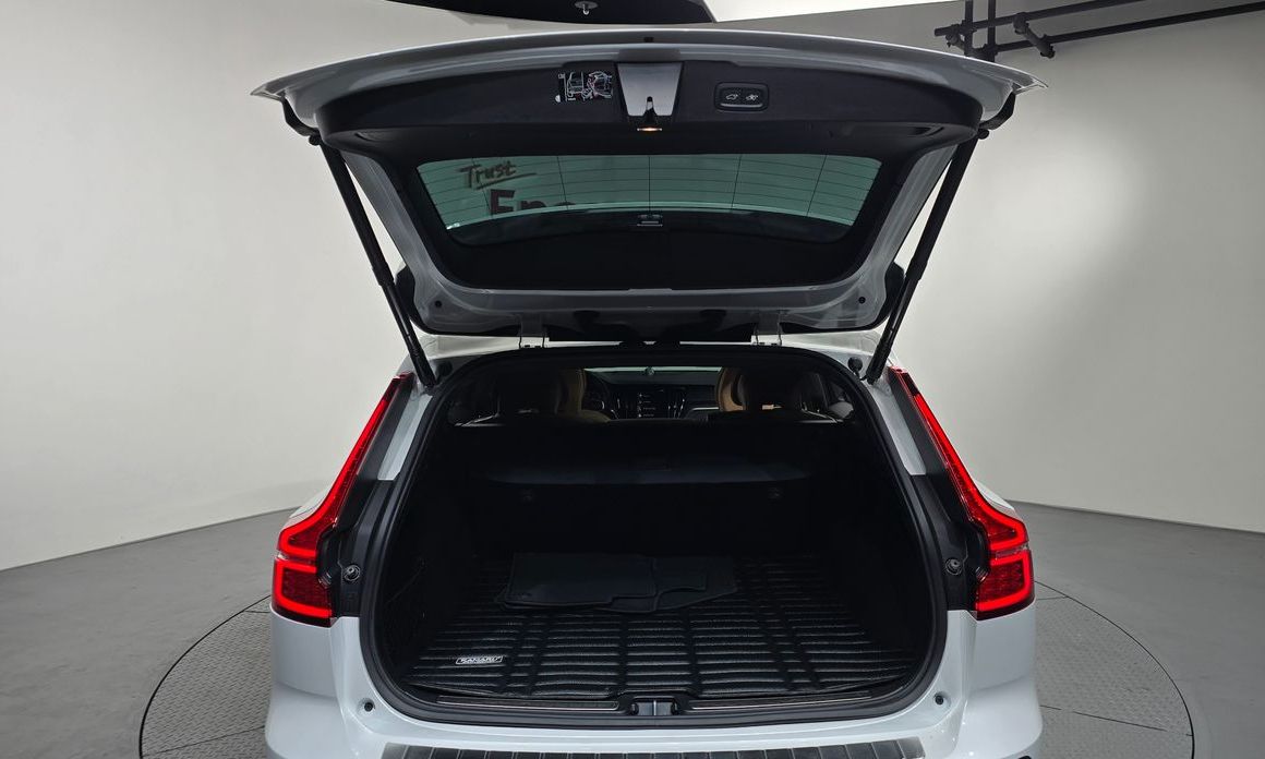 Volvo V60 2021