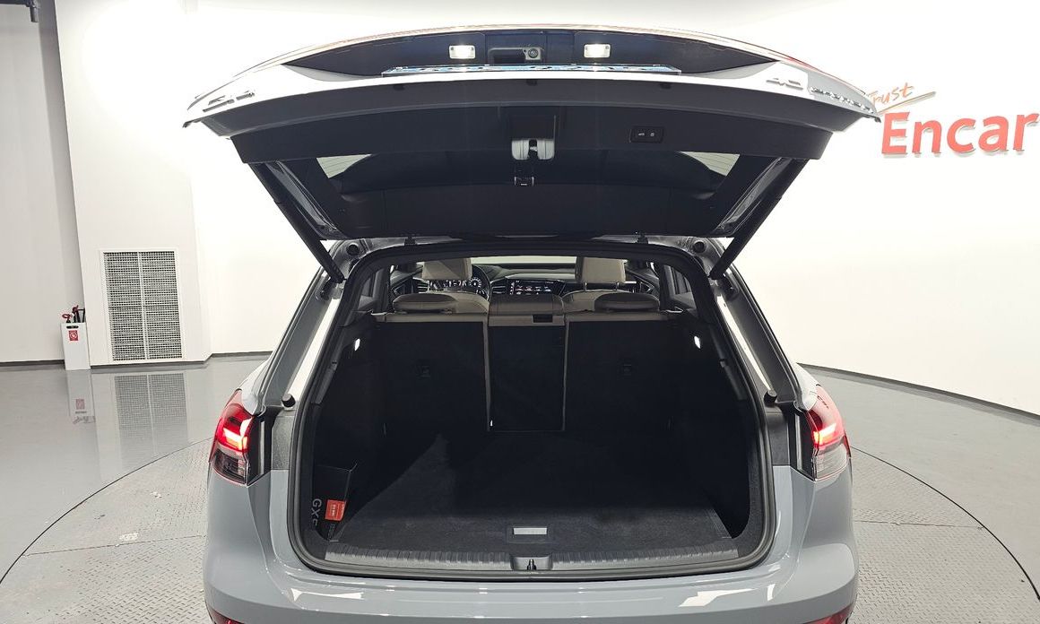 Audi Q4 e-tron 2023