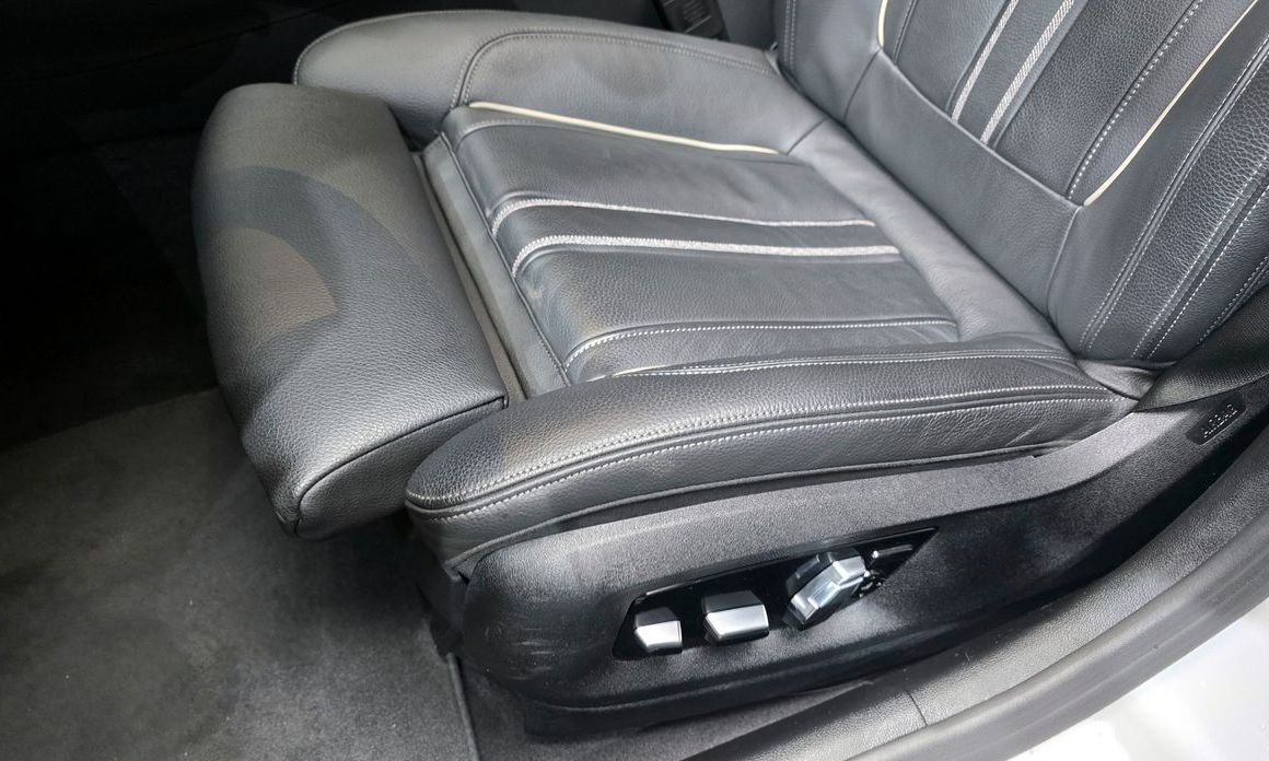 BMW 5-Series 2023