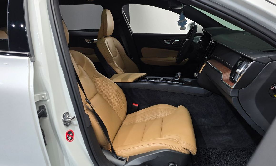 Volvo V60 2021