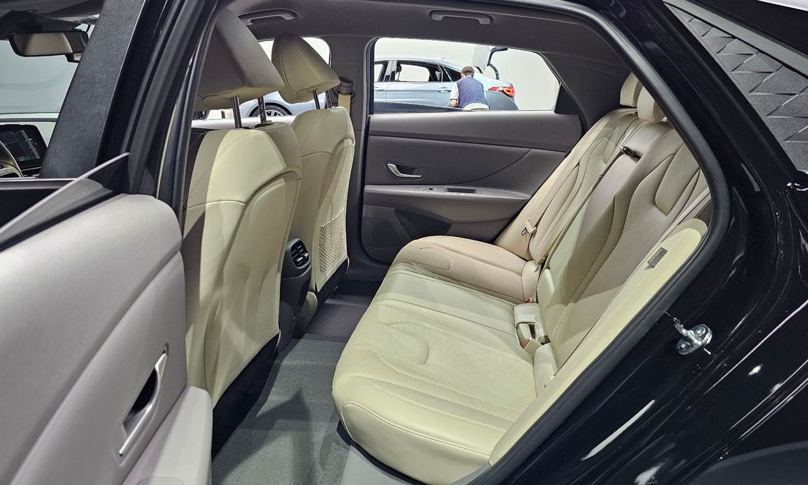 Hyundai AVANTE 2024