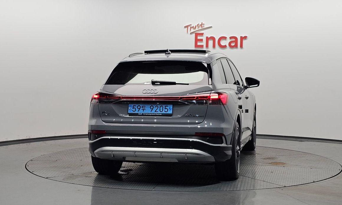 Audi Q4 e-tron 2023