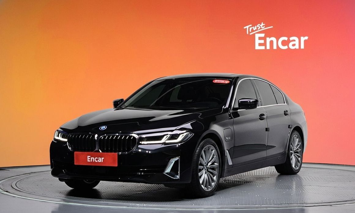 BMW 5-Series 2023