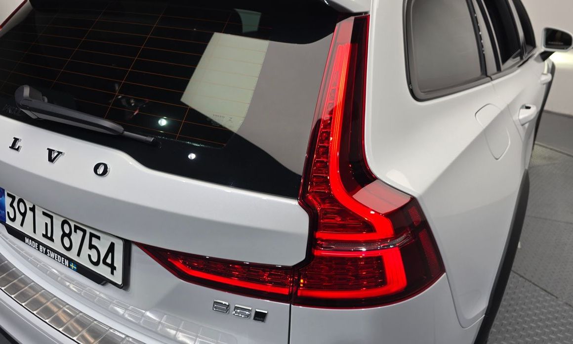 Volvo V60 2021