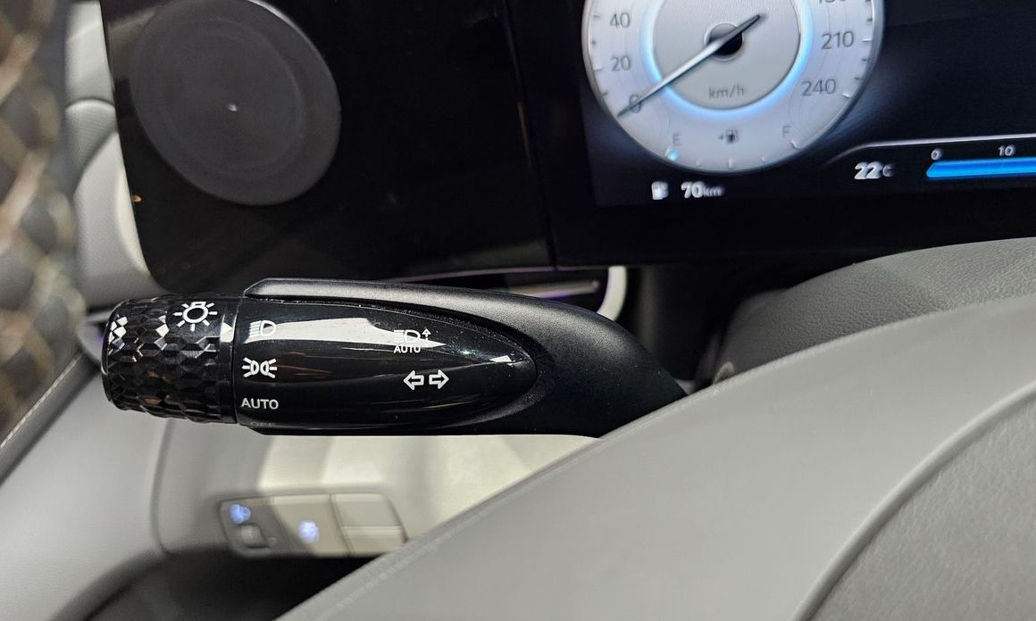 Hyundai AVANTE 2024