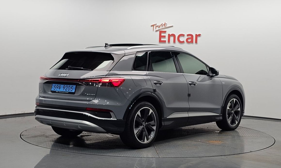 Audi Q4 e-tron 2023