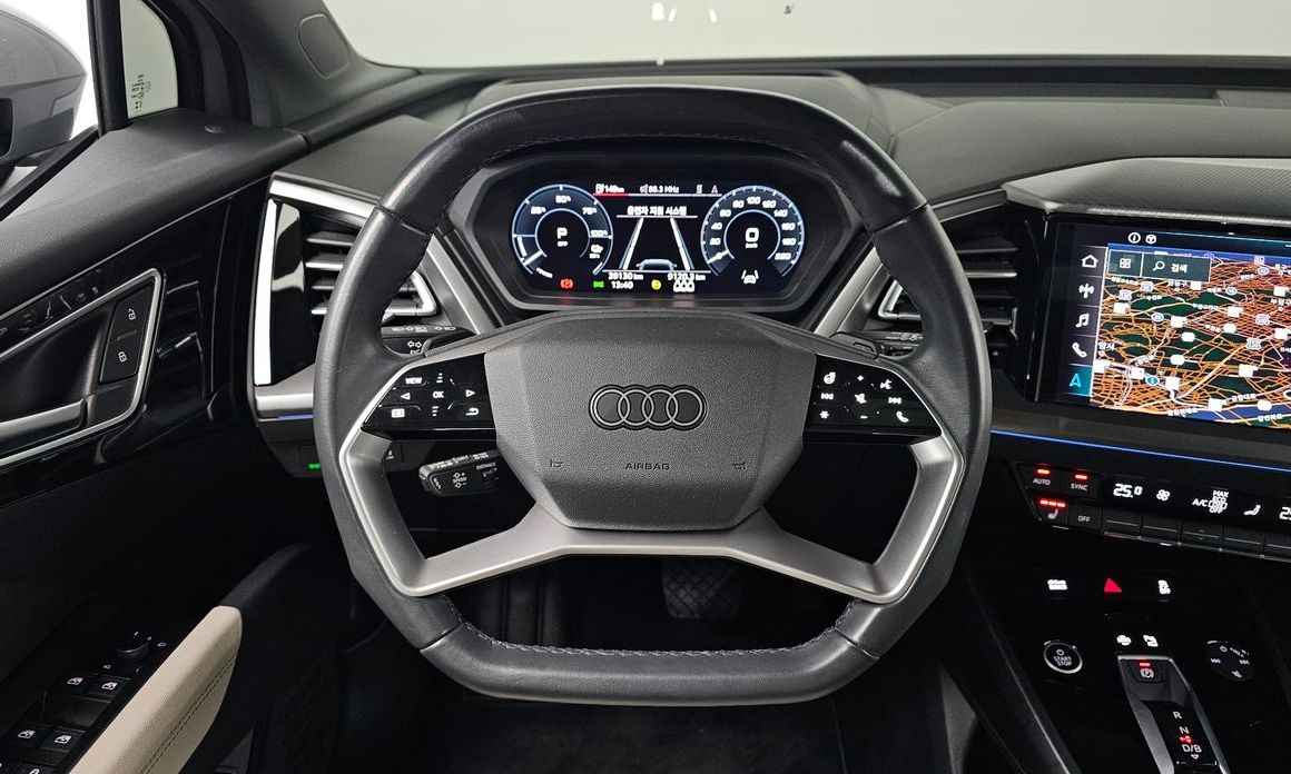 Audi Q4 e-tron 2023