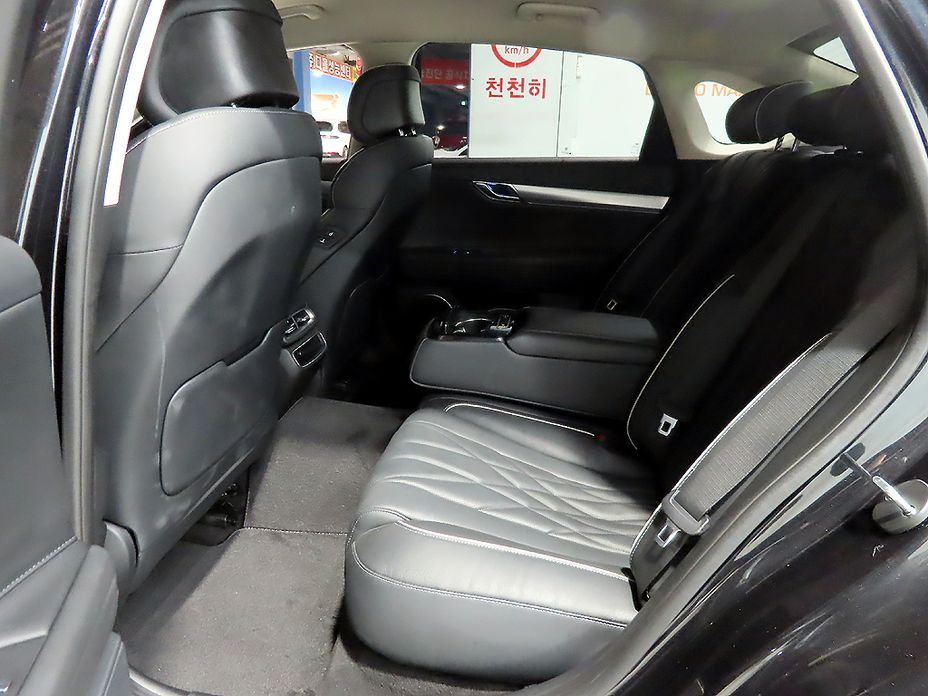 Genesis G80 2023