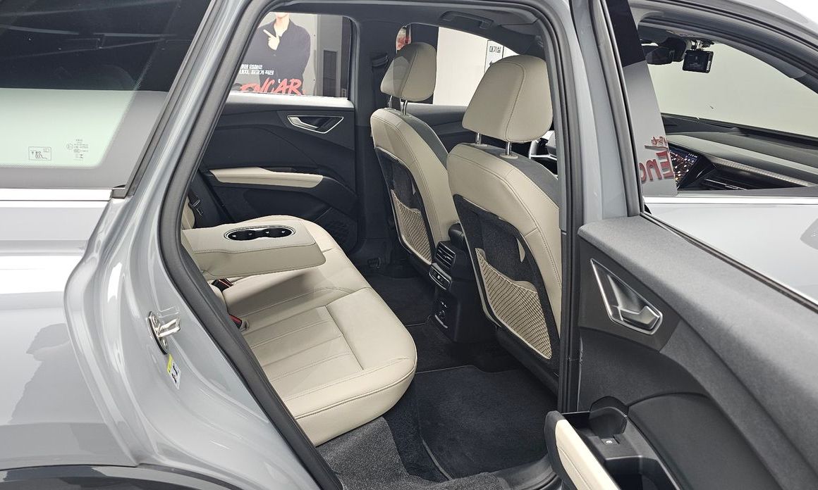 Audi Q4 e-tron 2023