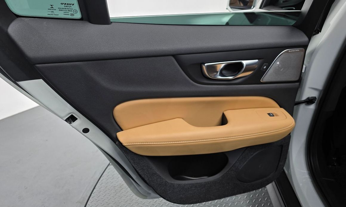 Volvo V60 2021
