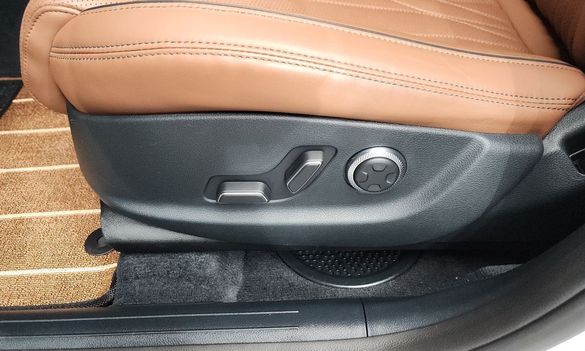 Genesis GV70 2023